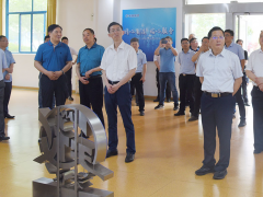 “智慧天康、數(shù)字天康”蕪湖繁昌區(qū)黨政代表團一行蒞臨安徽天康集團參觀調(diào)研